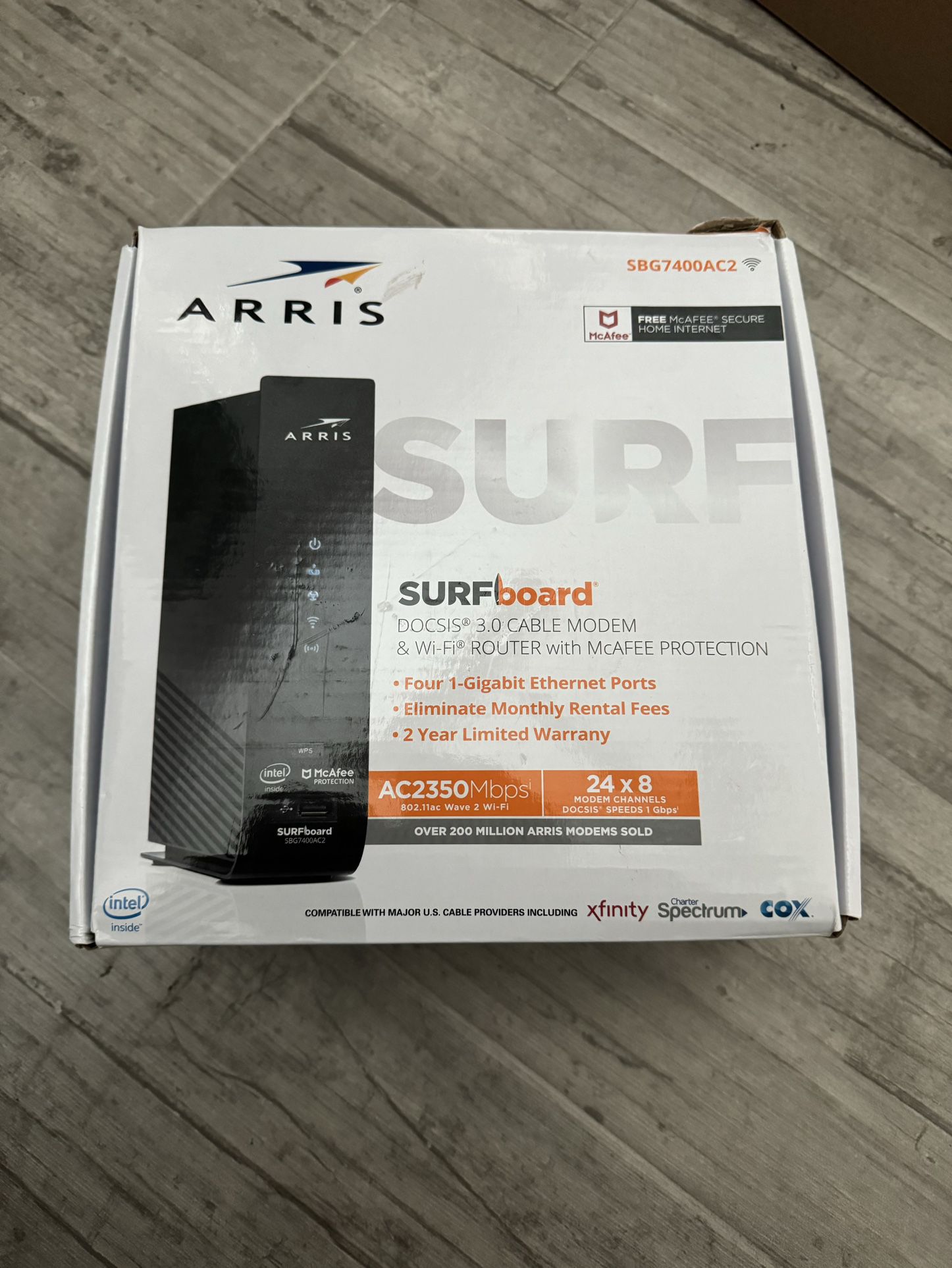 Arris Surfboard Cable Modem and Wifi Router Combo Docsis 3.0