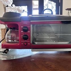 Retro Coffeemaker, Griddle And Grill