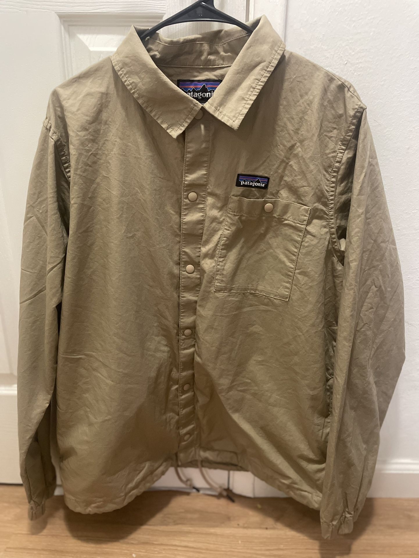 Men’s Patagonia Lightweight Khaki Jacket 