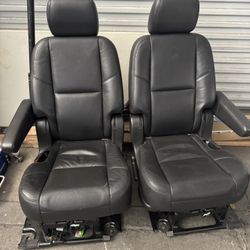 Yukon Tahoe Second Row Captain Seats 