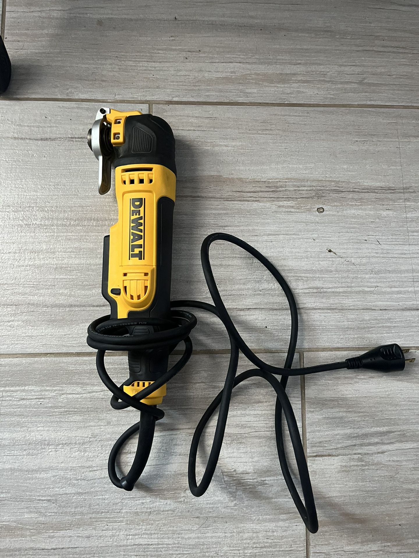 Oscillating Multitool Dewalt