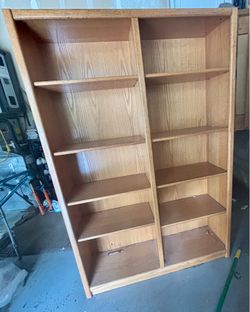Excellent condition adjustable shelf bookcase $FREE