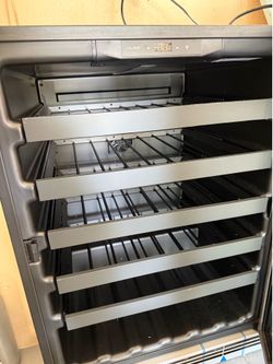 U-line Wine fridge