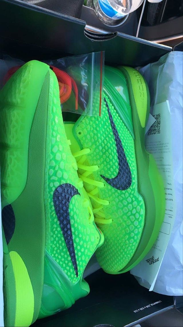 kobe grinch release where to buy