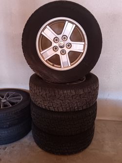 265/65/18"@90% Tread Excellent used tires on dodge durango durango wheels 5×5.5 Bolt Pat See All Pictures Of Tires