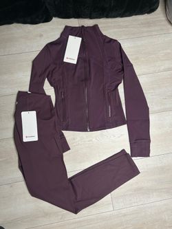 purple lululemon define cropped set