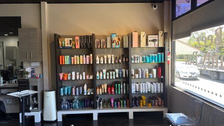 Large Commercial Retail Display Shelving – 3 Column Unit with Glass Shelves