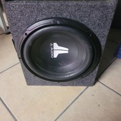 12 ' JL AUDIO SPEAKER With Box And Amp 