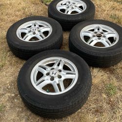 OEM 98-2000 Honda Crv  Wheels and Tires $250 OBO