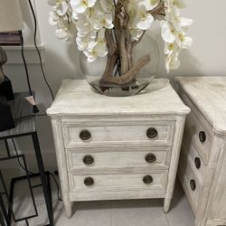 2 Wood Nightstands