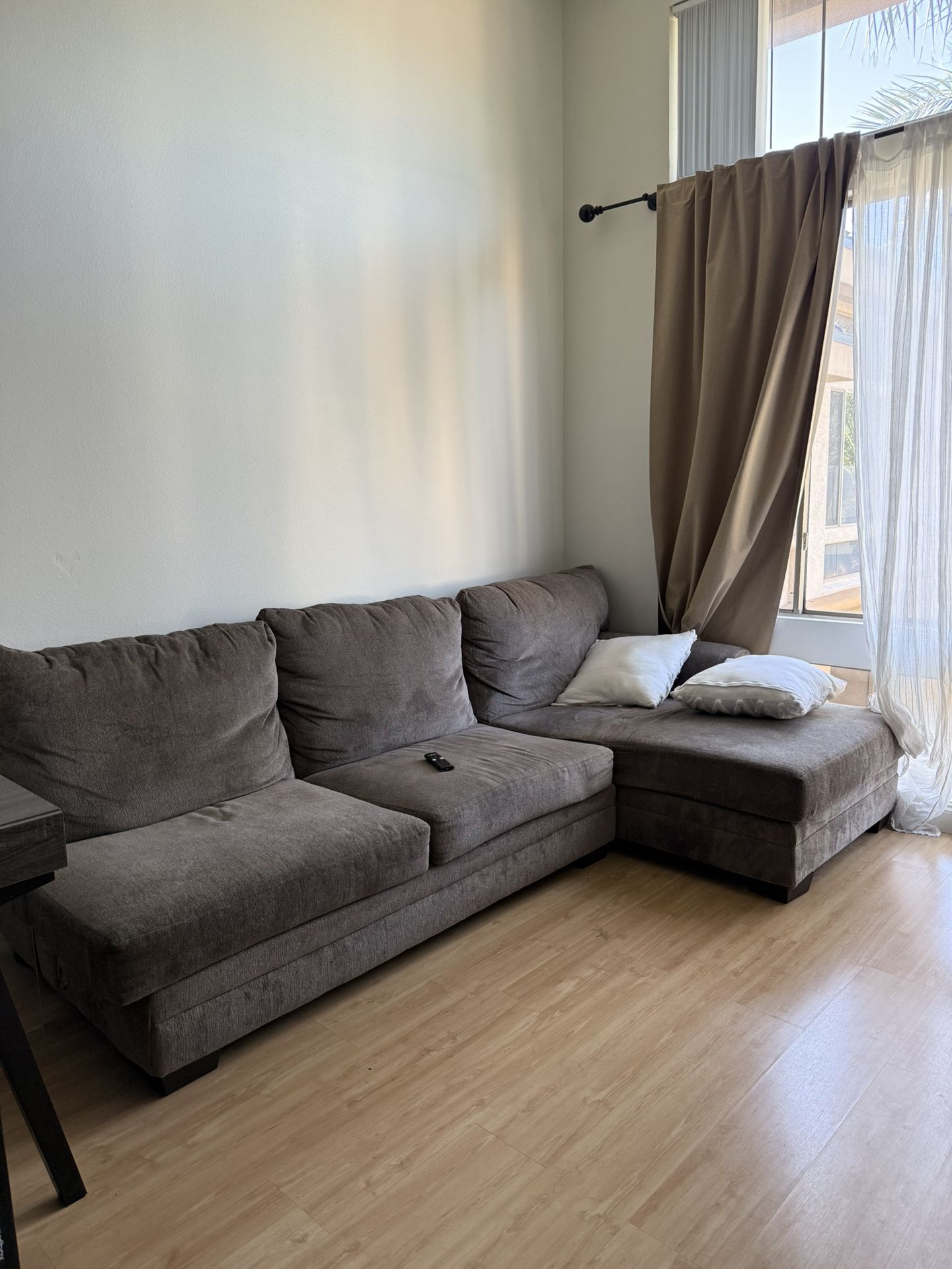 2 PC Couch 