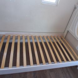 Twin Bed White Wood