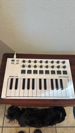 Keyboard/drum machine