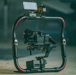 Tilta Advanced Ring Grip for Ronin , with V mount holder