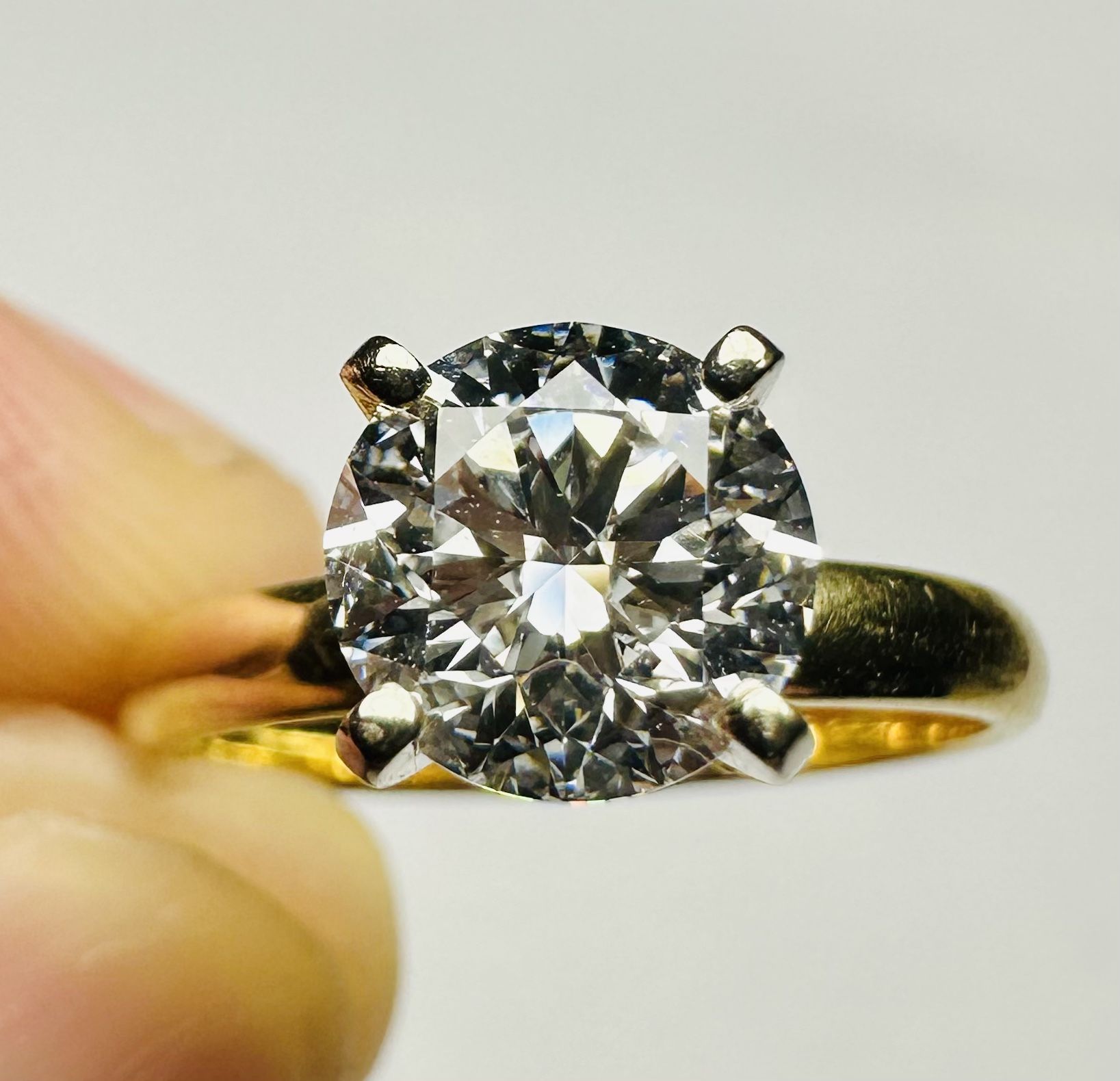 18K Gold Engagement Ring with 1.43ct Lab-Grown Diamond β Size 5