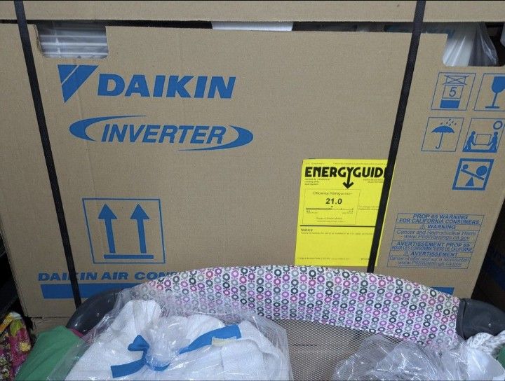 Daikin Mini Split 9000 BTU Seer2 21