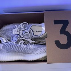 Yeezy 350 V2 Static
