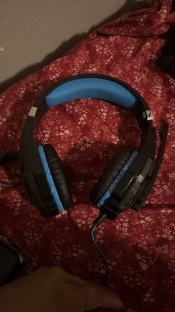 Black and Blue Wired Gaming Headset