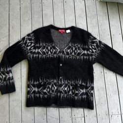 Supreme Men's Black and Grey Cardigan