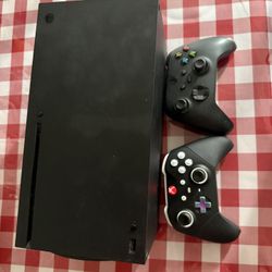 Xbox Series X With Controller And Elite Controller 