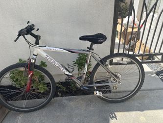 Trek 4300 Alpha Mountain Bike For Sale