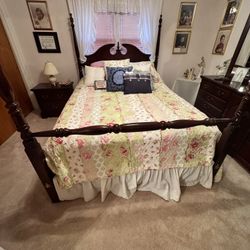 Thomasville Cherrywood Bedroom Set - Vintage 