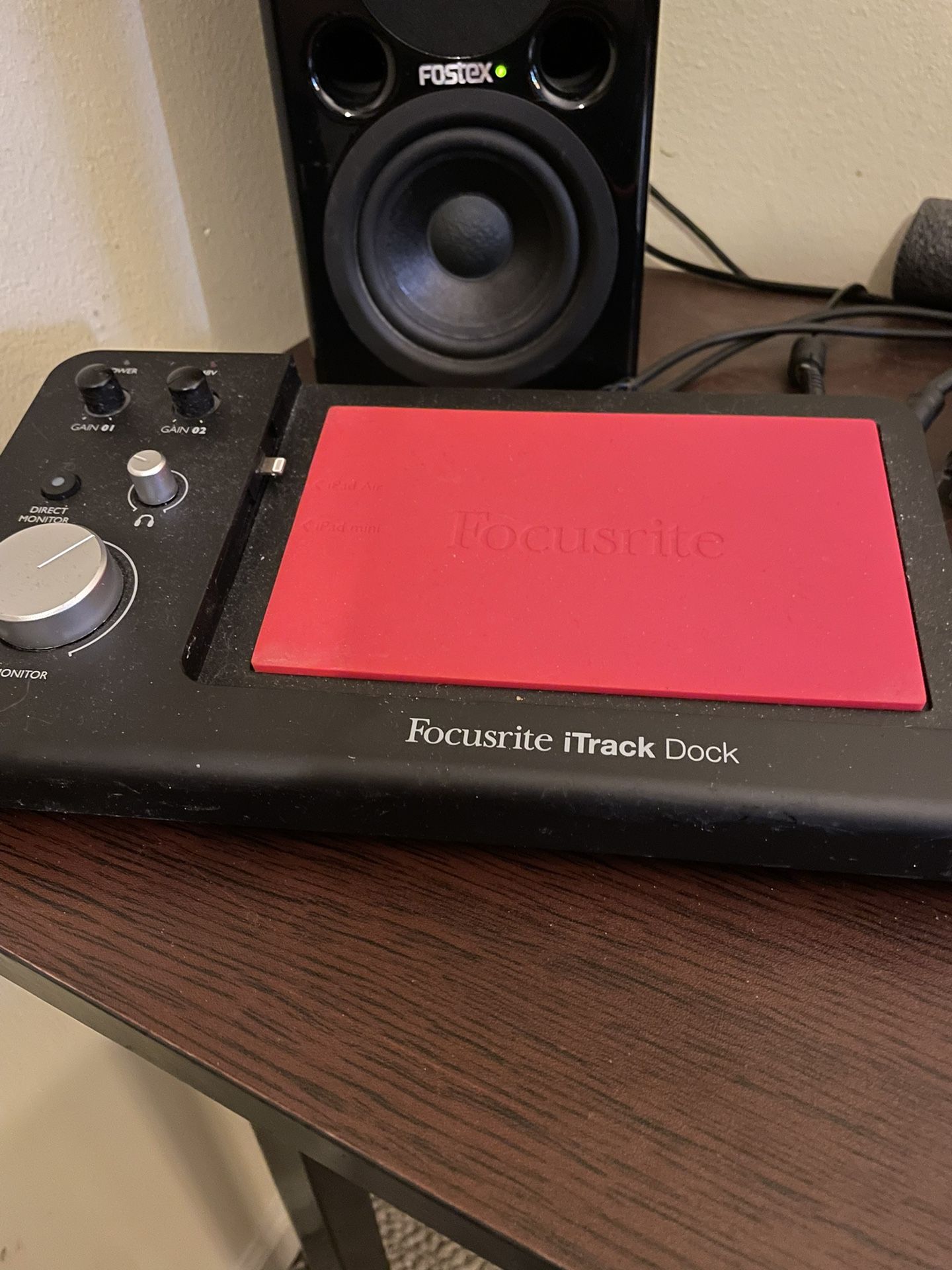 Selling Focusrite I Track