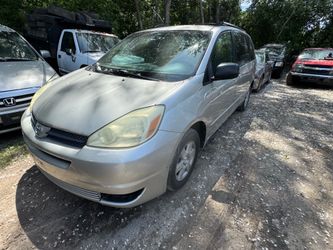For Parts 2003 Toyota Sienna Parting Out