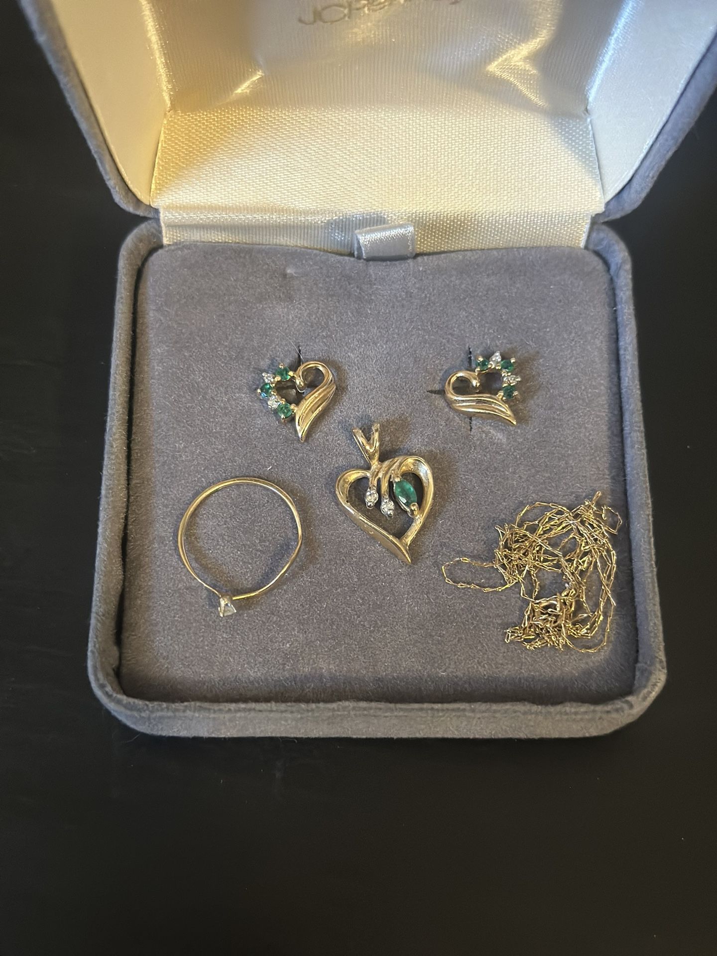 14k Earrings And Pendant W/diamonds And Emeralds Chain And Diamond Ring