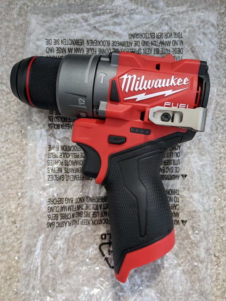 Milwaukee M12 Fuel Hammer Drill 