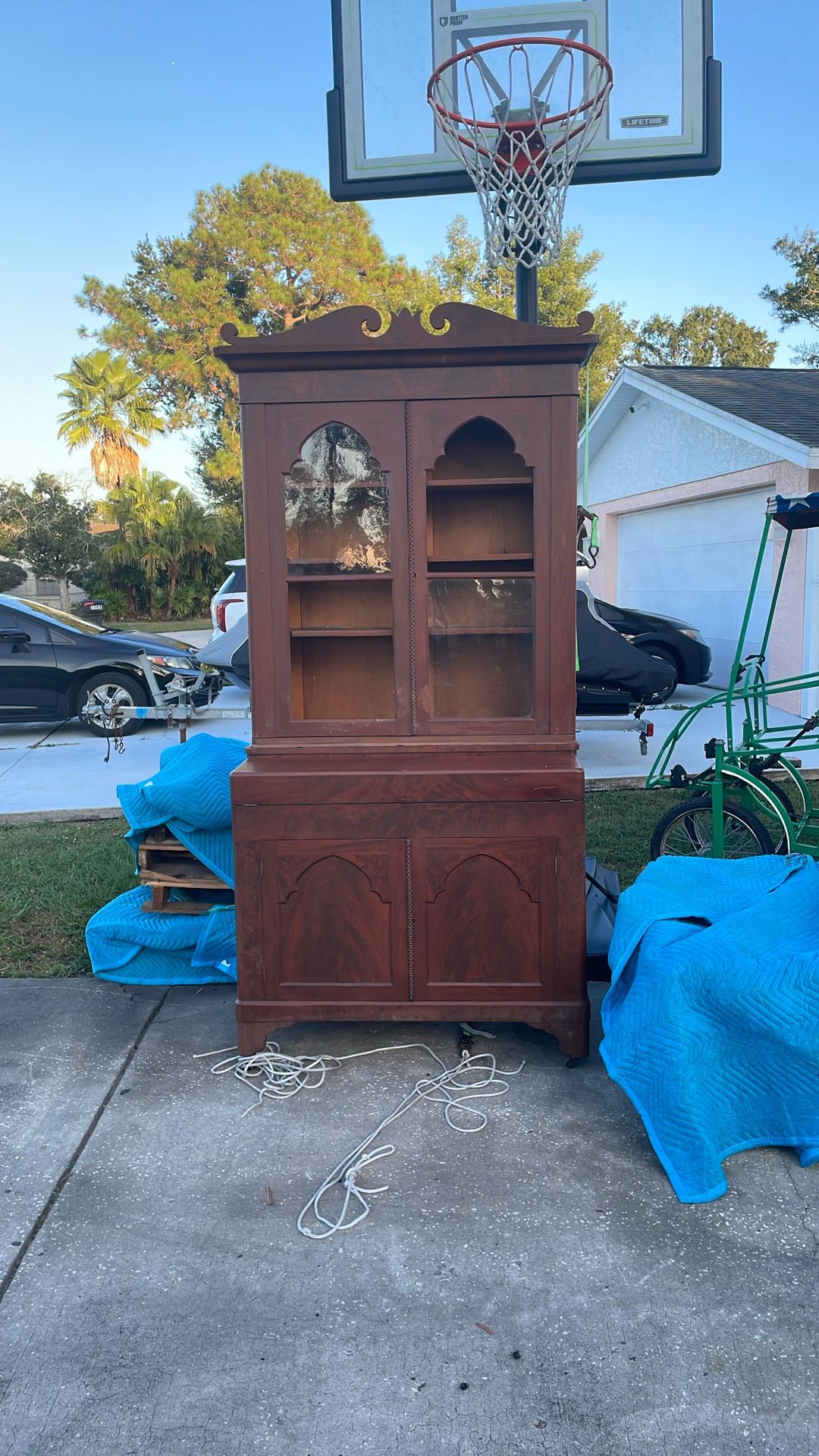Old Hutch (Free)