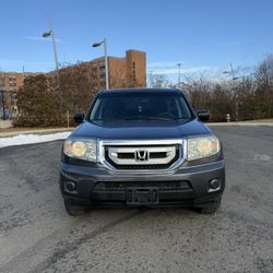 Honda pilot 2011 LX