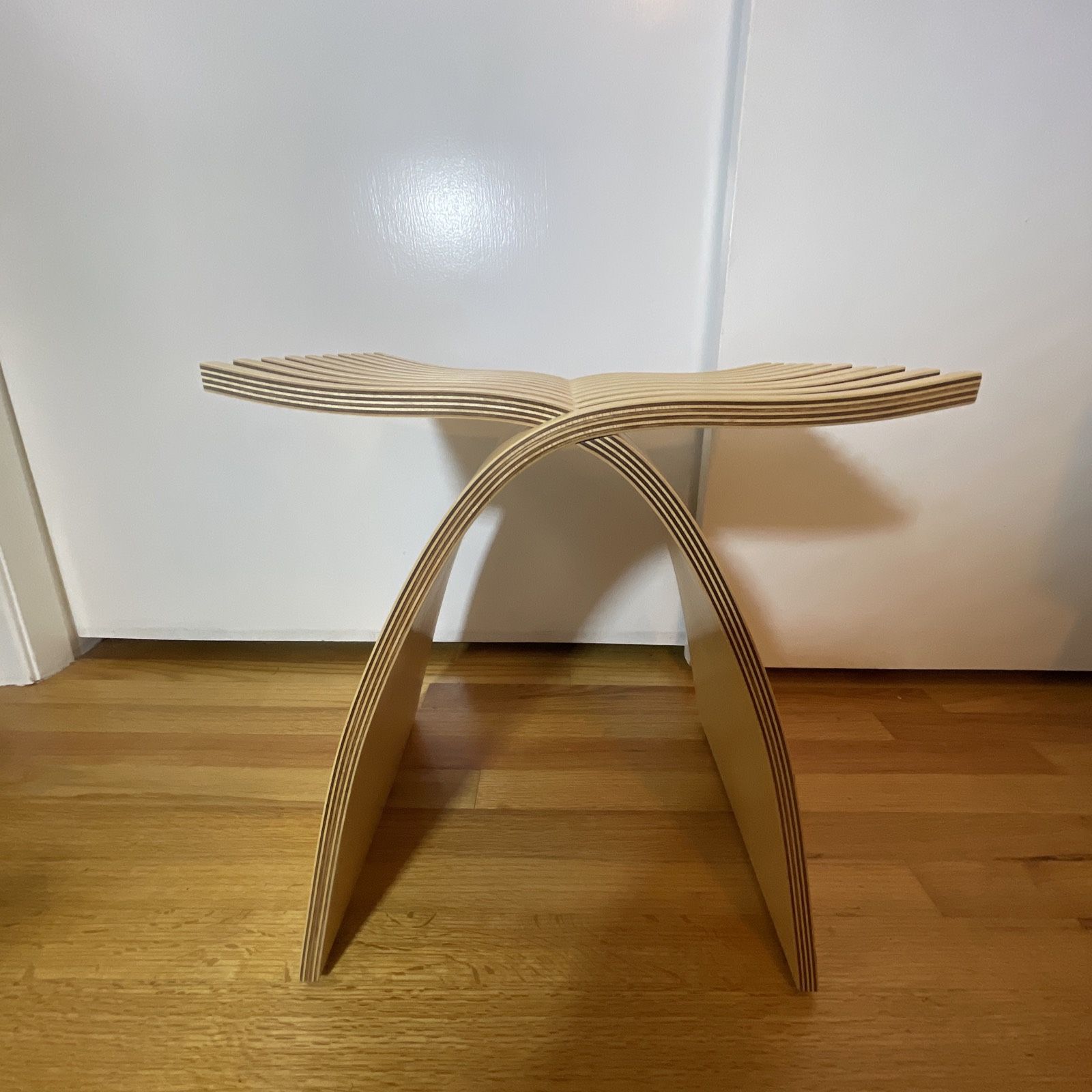 Capelli Stools By Herman Miller (2012) Designed By Carol Catalano Set Of 4 Rare