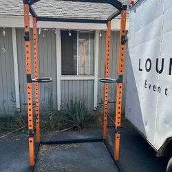 Squat Rack-exercise Machine- gym Equipment-good Condition $225-equipo Para Ejercicio en buena Condiciones 