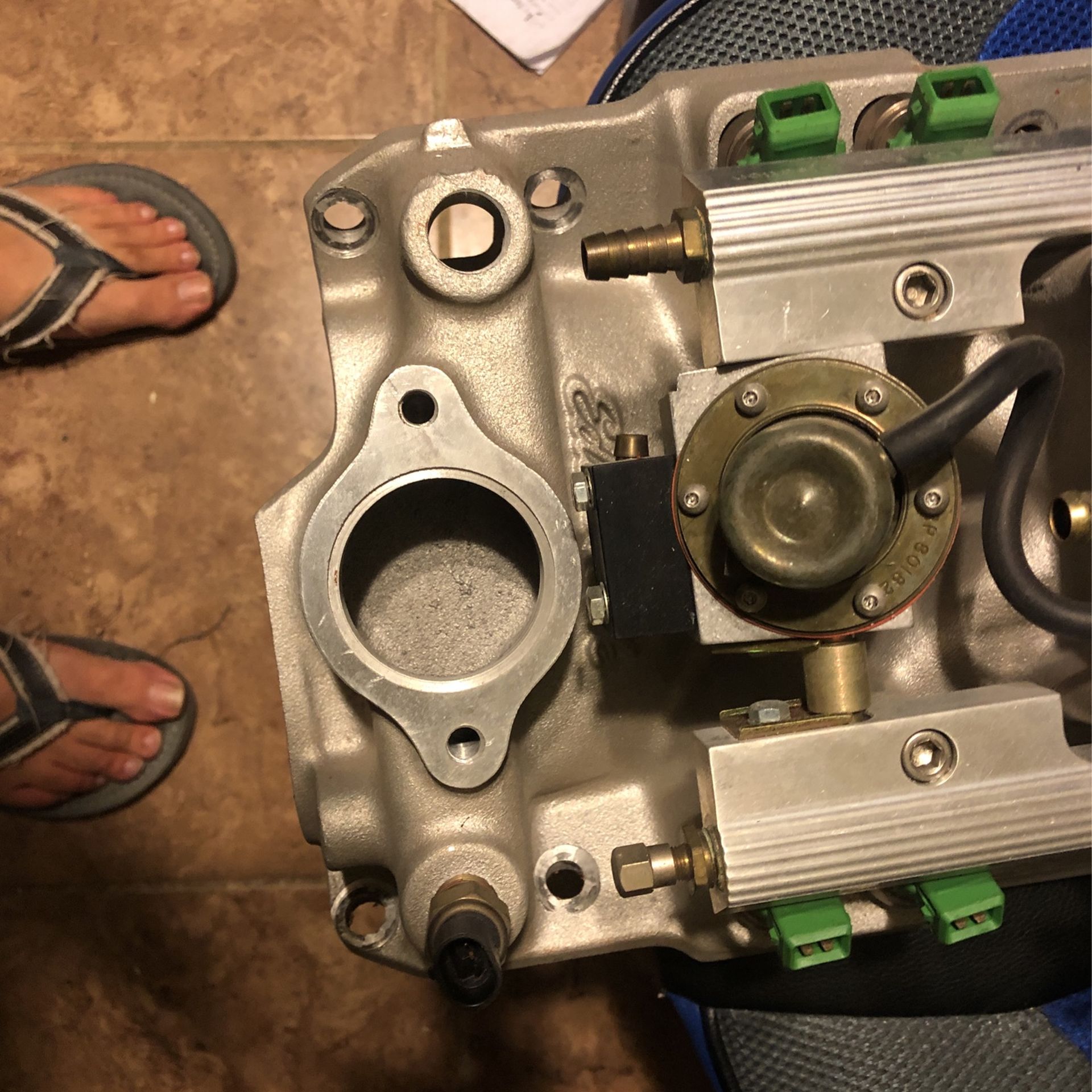 Gen 1 Edelbrock / Marelli Fuel Injection Manifold for Sale in