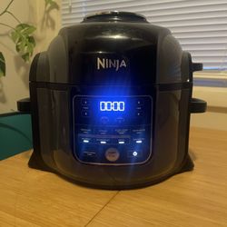 Ninja Foodi pressure cooker, model OP350CO
