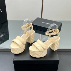 Brand new ladies sandals