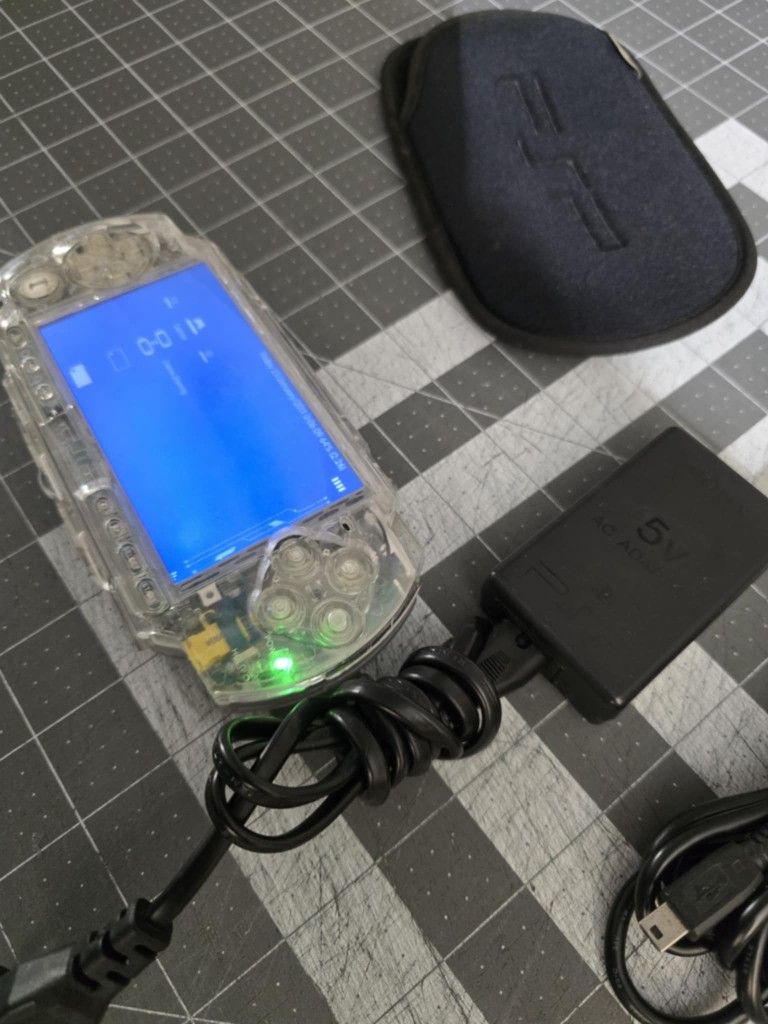 PSP 3001 Modded with Games