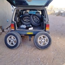 Jeep Cherokee Tires $400 Obo 10,000 Miles Driven 