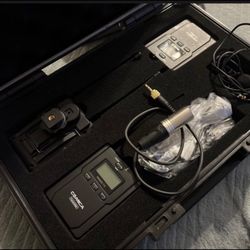 Comica CVM-WM200A Comica Dual-Transmitter Lavalier Microphone Kit