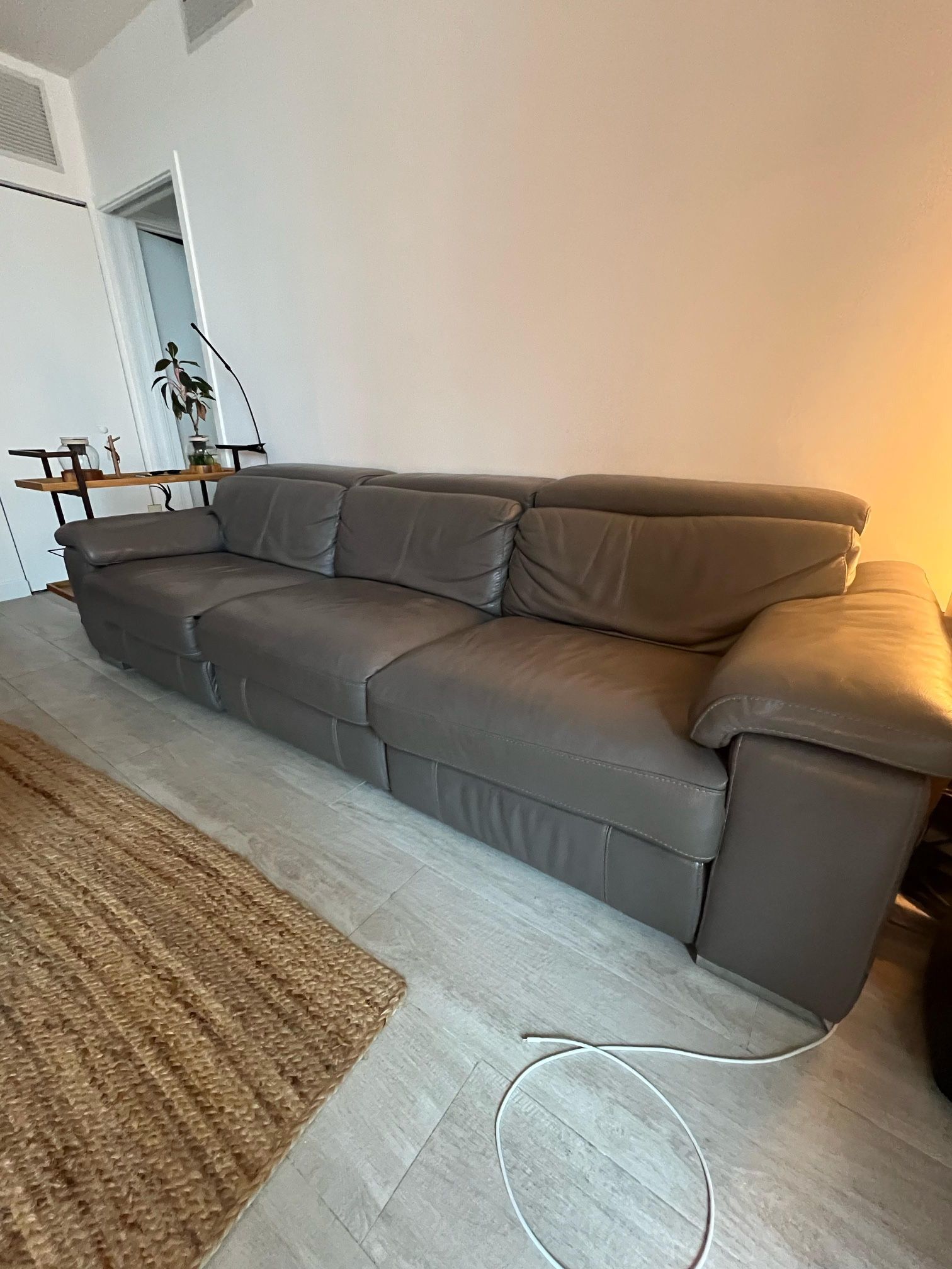FREE DELIVERY RECLINER LEATHER COUCH SOFA COLOR GRAY