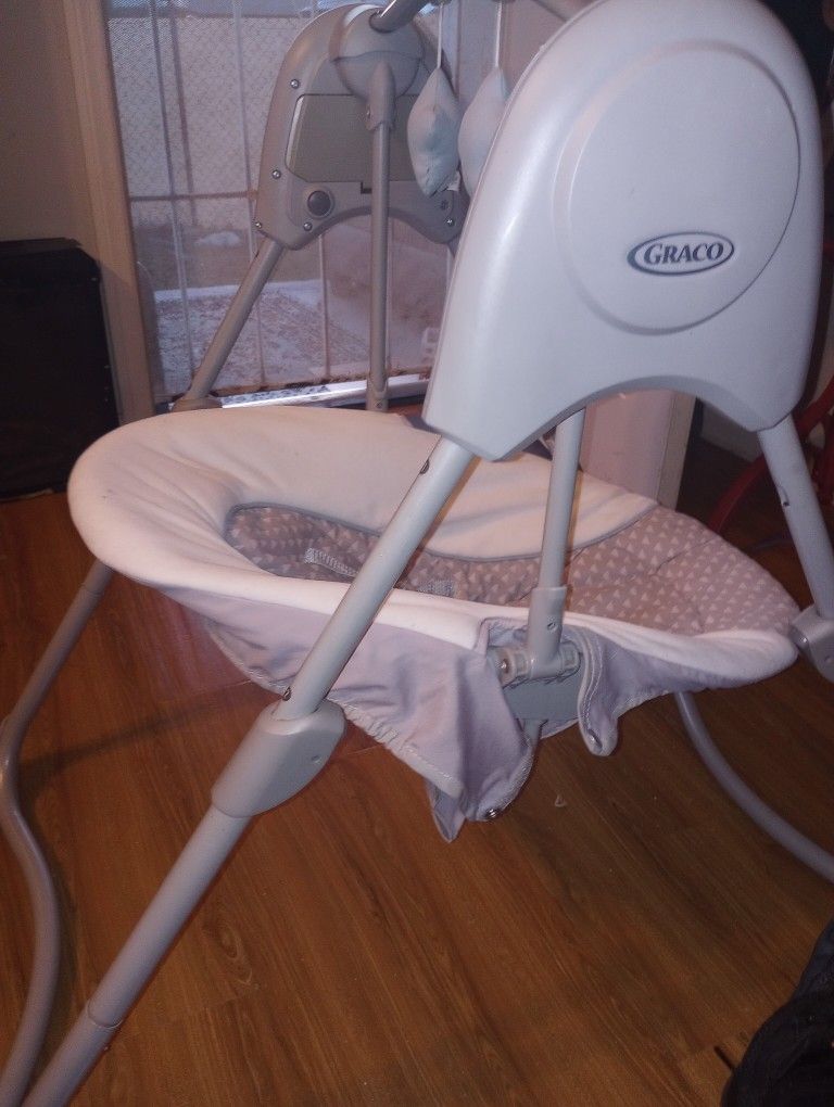 Graco Infant Swing