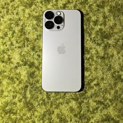 iPhone 16 Pro Max | 256GB | Natural Titanium | Factory Unlocked