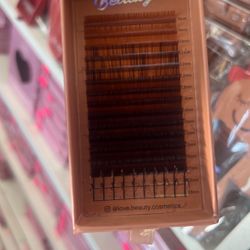 brown lashes