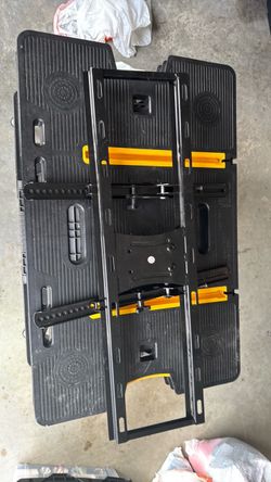 Wall TV mount