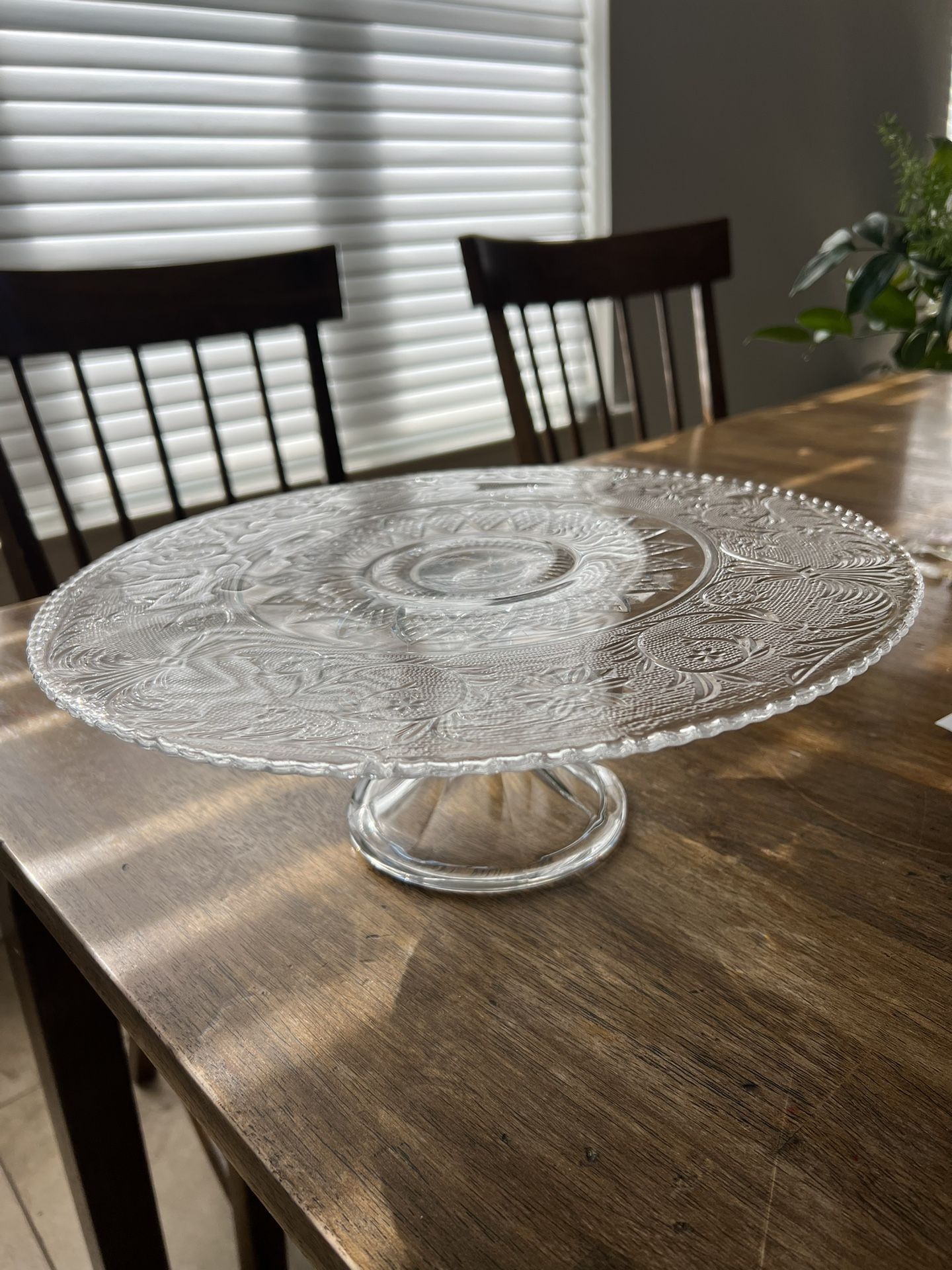 Pedestal Cake Stand