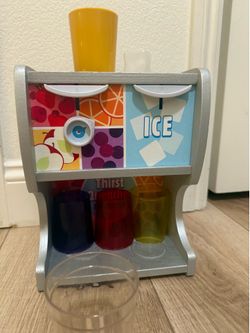Melissa & Doug Thirst Quencher Wooden Drink Dispenser