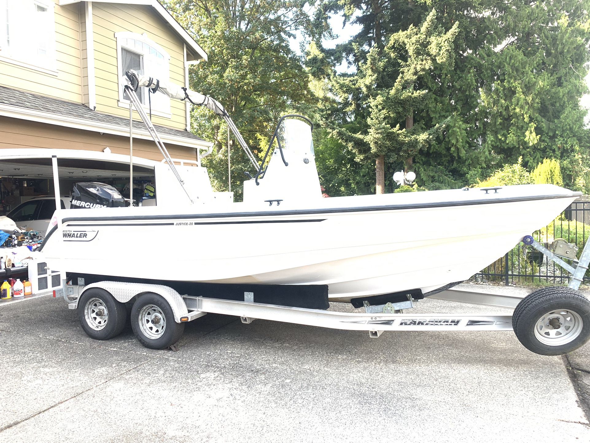 2010 Boston Whaler Outrage 21 Justice 20 w/ 250hp Optimax w/ Trailer 