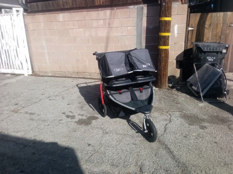 B.O.B Revolution Flex Dualie Double Stroller