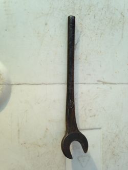 Model T Ford curved wrench T5893